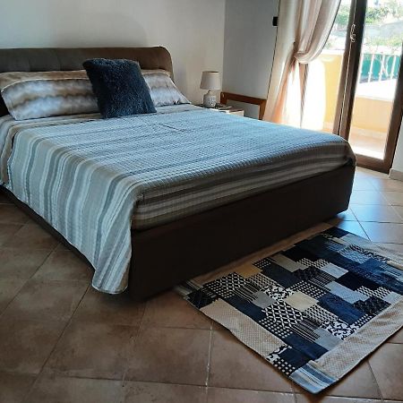 Tre Stelle Bed & Breakfast Porto Torres Bagian luar foto
